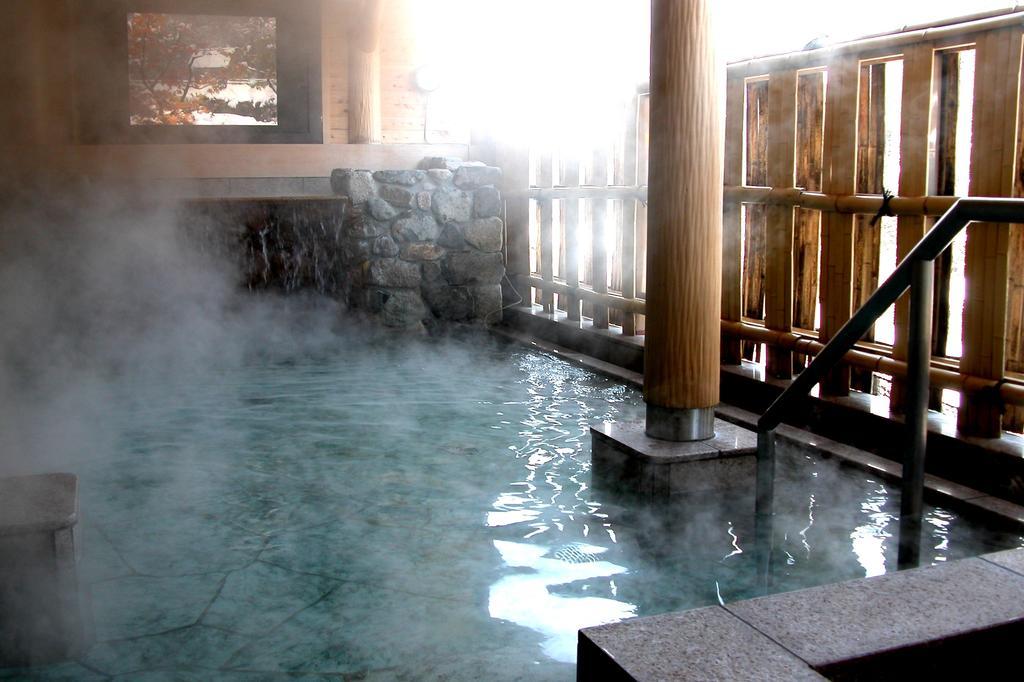 天然温泉白川郷の湯 Hotell Shirakawa  Exteriör bild